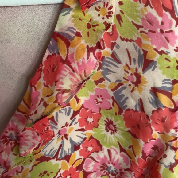 AnnTaylor Floral Sleeveless Blouse - Picture 2 of 11